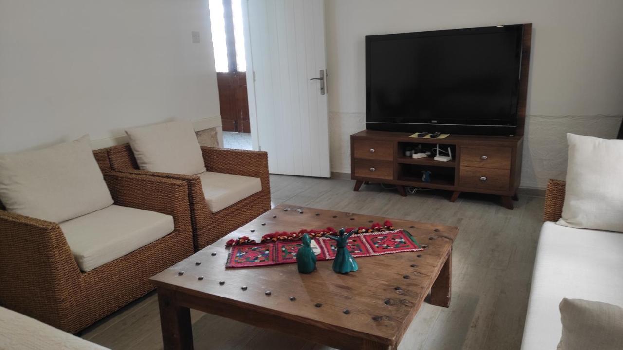 Mystic Guest House Famagusta 파마구스타 외부 사진